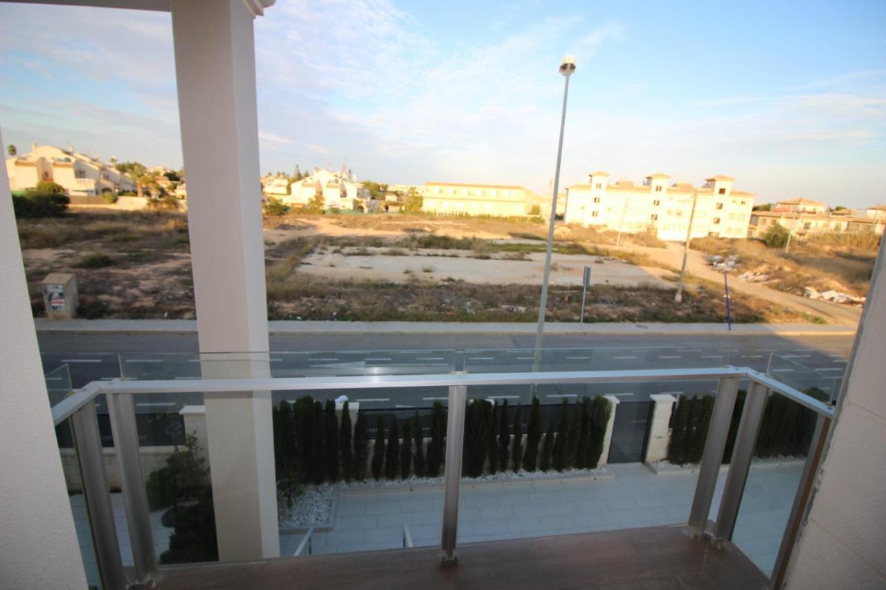 La Zenia Bulevard Apartments Плайя-Фламенка Экстерьер фото